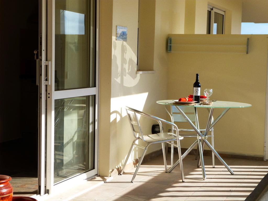 Vivenda Linda Vista Apartment Porto Da Cruz Exterior photo